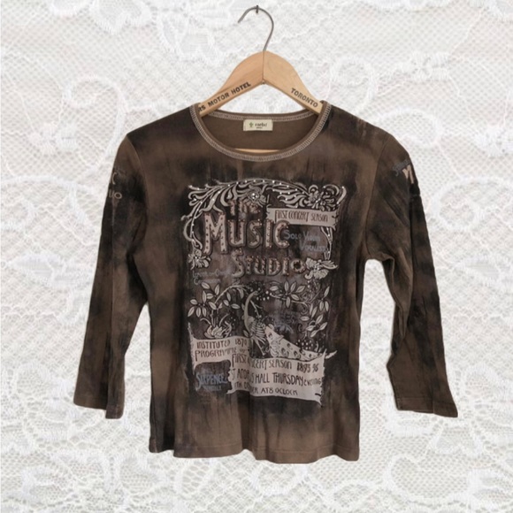 Vintage Y2K graphic 3/4 length sleeve top - Picture 1 of 5